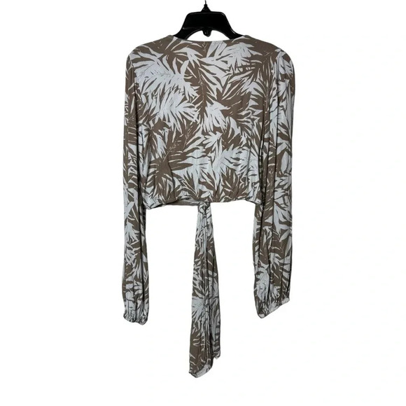 1742. EMORY PARK LONG SLEEVE CROPPED KIMONO WITH TIE IN THE FRONT SIZE SMALL - Picture 6 of 9